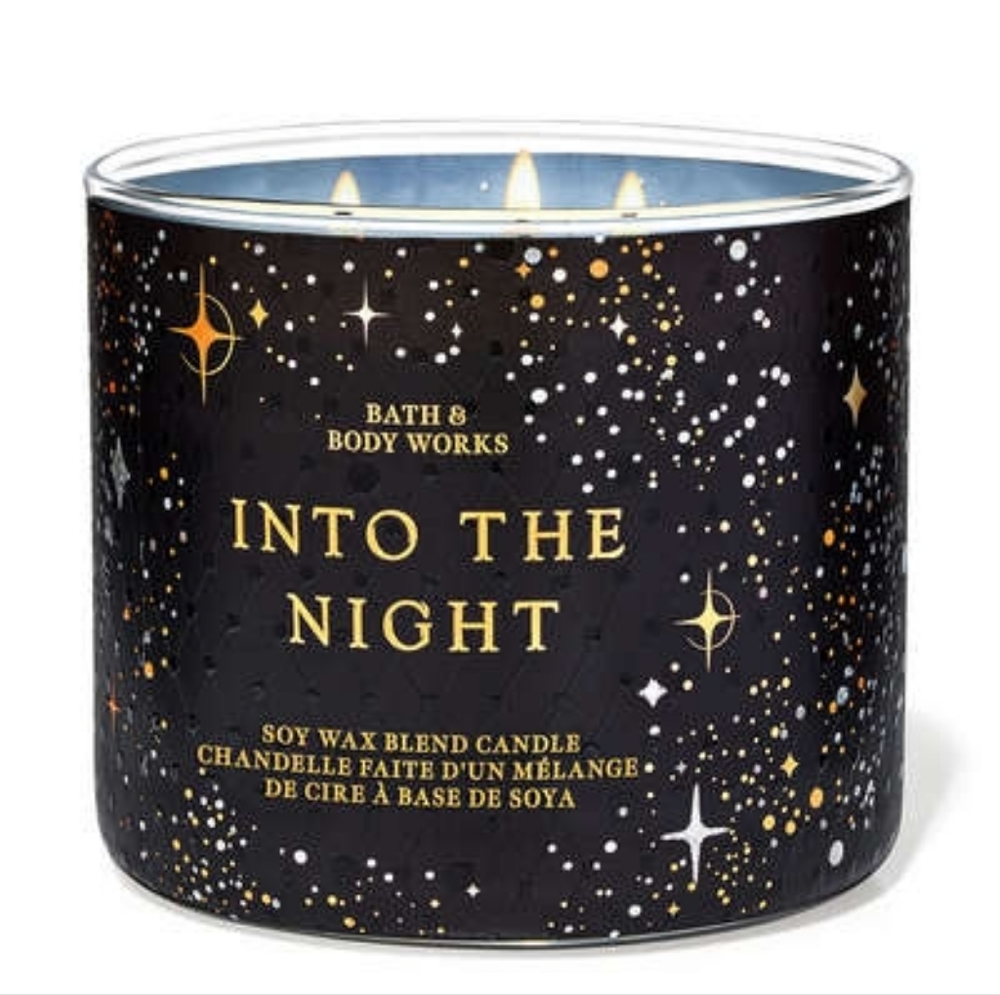 ✨️Bath & Body Works Into the Night Candle - Black with Gold Accents✨️